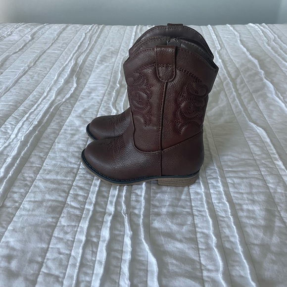 Toddler Cowgirl boots size 7 - Picture 2 of 3
